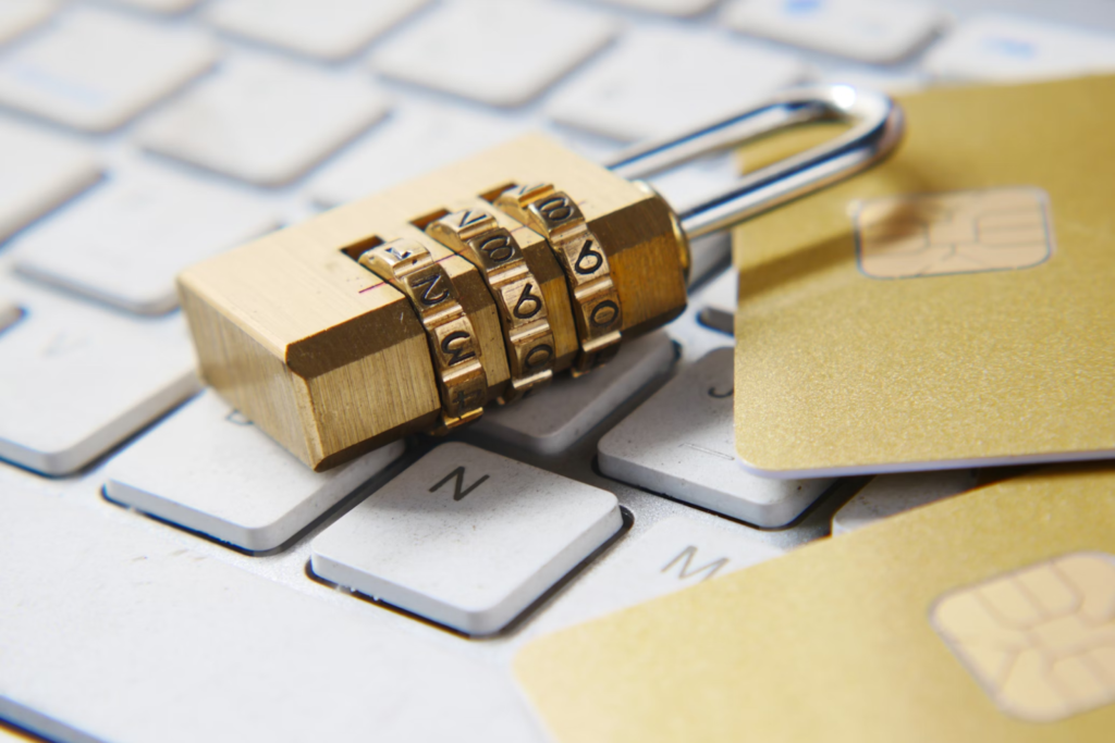 Tips to make customers feel safe on your web sites