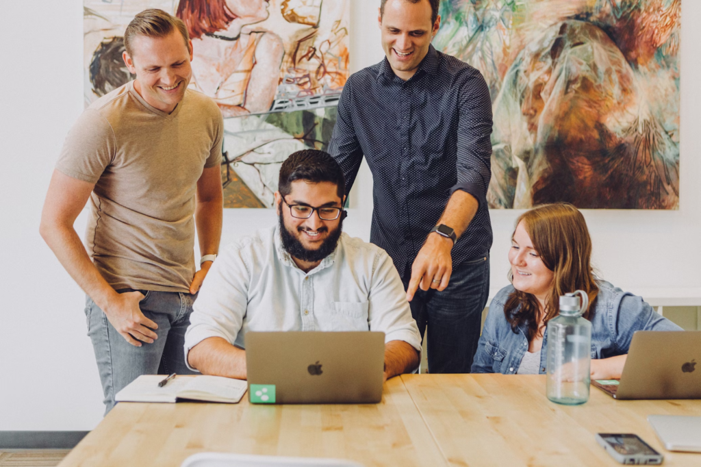 How to Improve Employee Output Through Monitoring