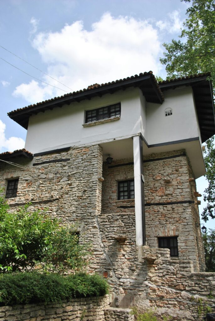 Stone Masonry: Types, Benefits, Applications, FAQs, and Cost Calculation